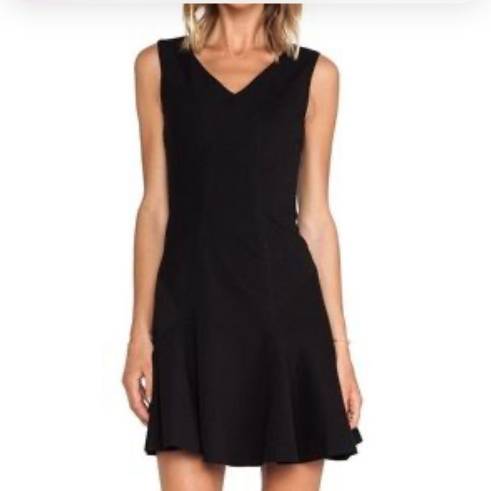 Diane Von Furstenberg Black V-Neck Mini Dress